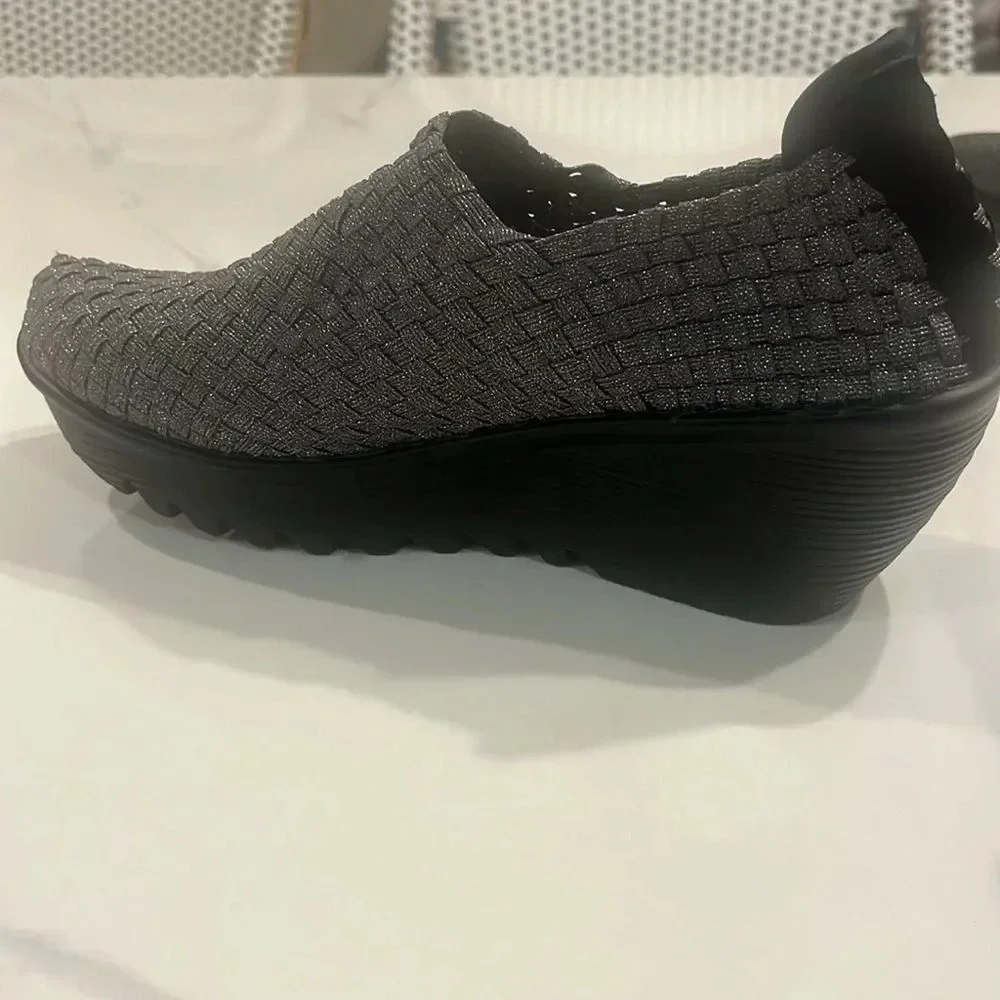 Bernie Mev Gem Wedge Greyish Blue Size 11